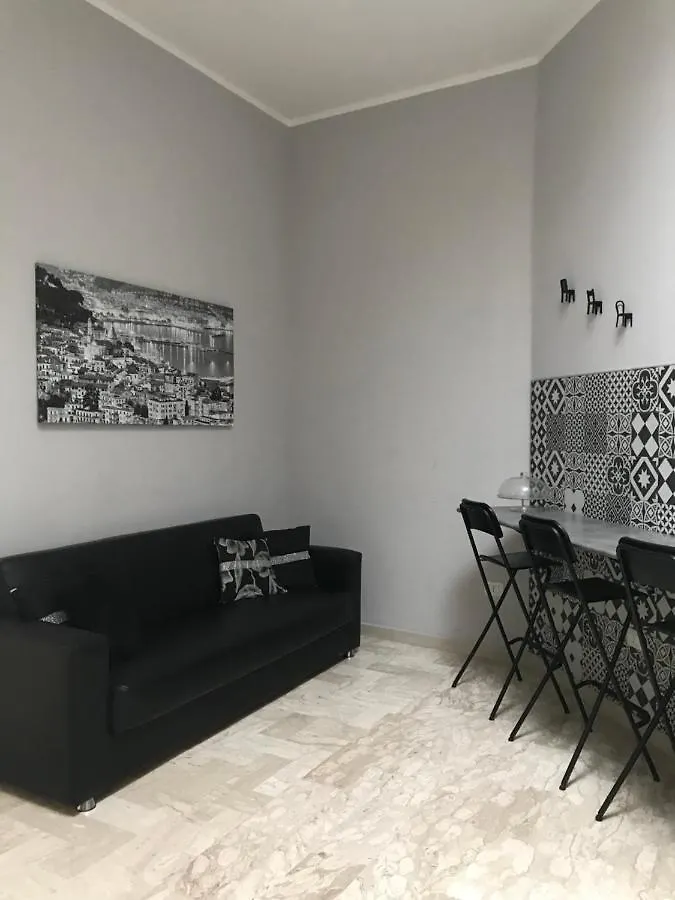 Gold 94 Bed & Breakfast Naples